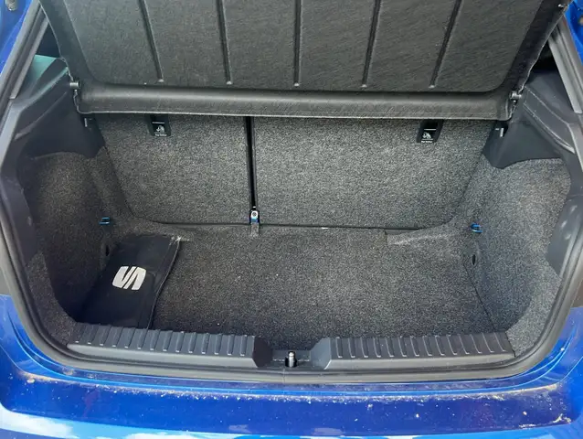 Seat Ibiza view 8