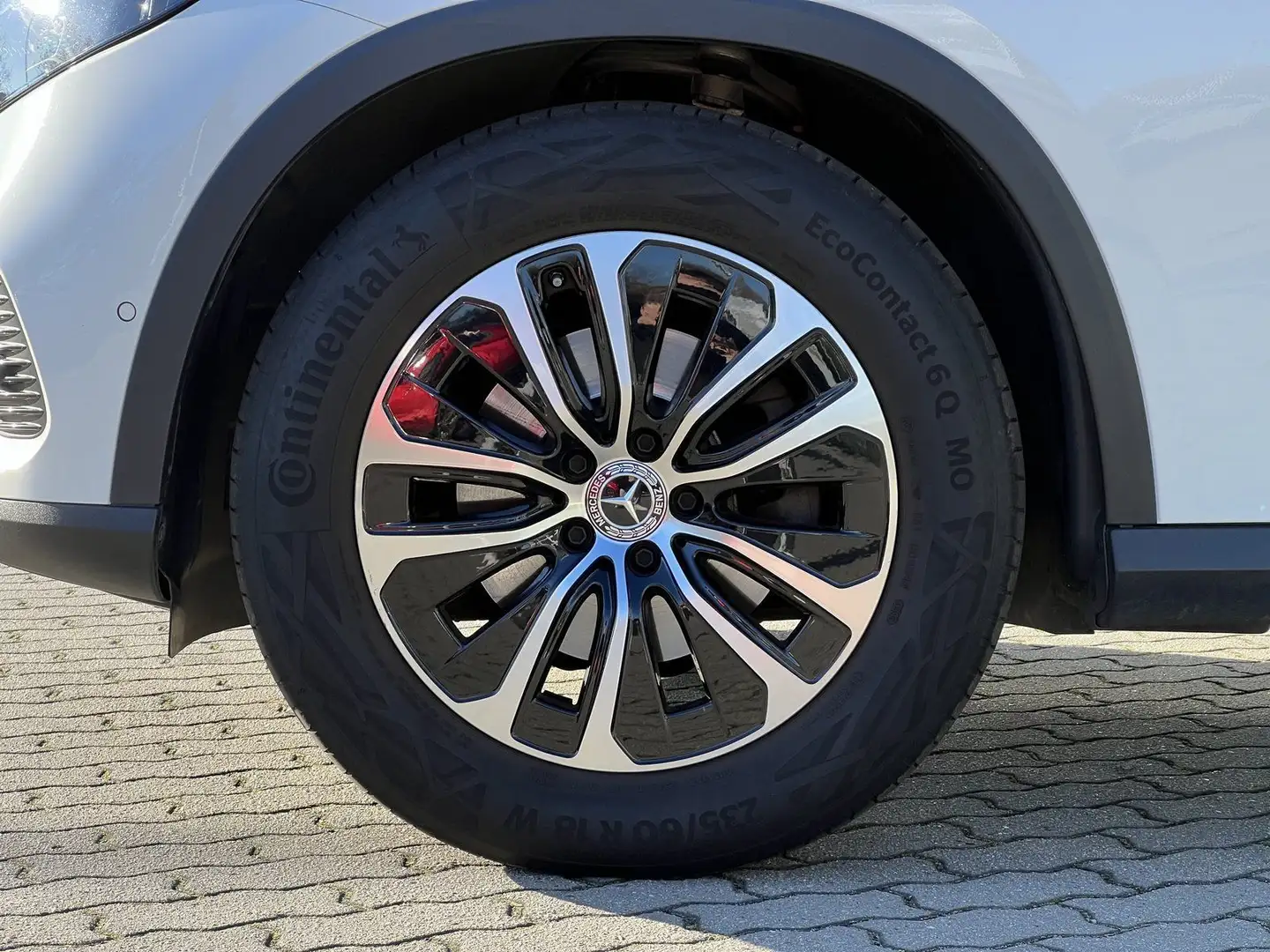 Mercedes-Benz GLC 220 d 4M+Pano+Digital Light+Guard360+4xSitzh Weiß - 2