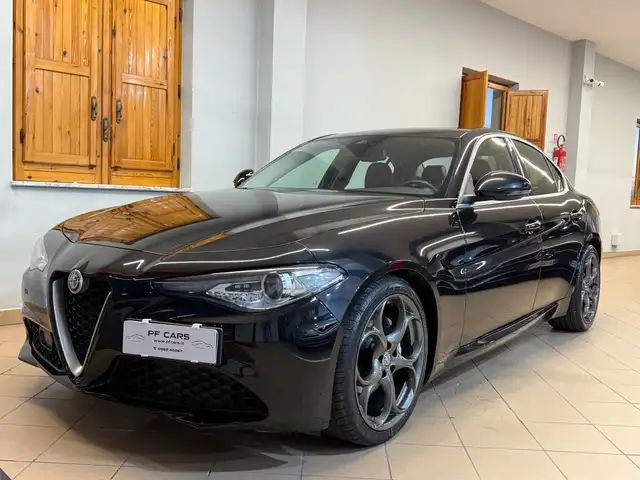 Alfa Romeo Giulia Giulia 2.2 Turbodiesel 180 CV AT8 Business Sport L