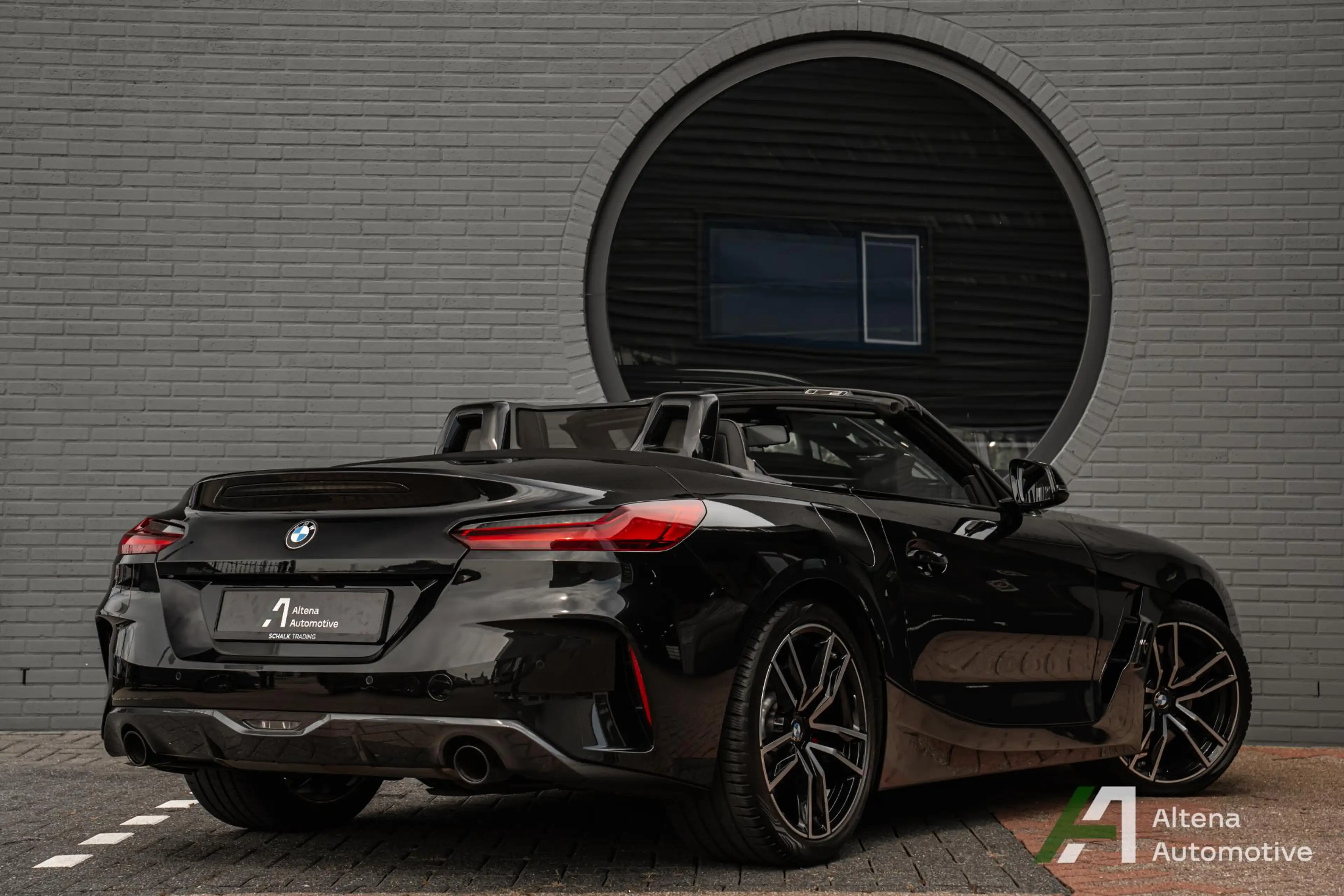 BMW Z4 Roadster sDrive20i High Executive — photo 2