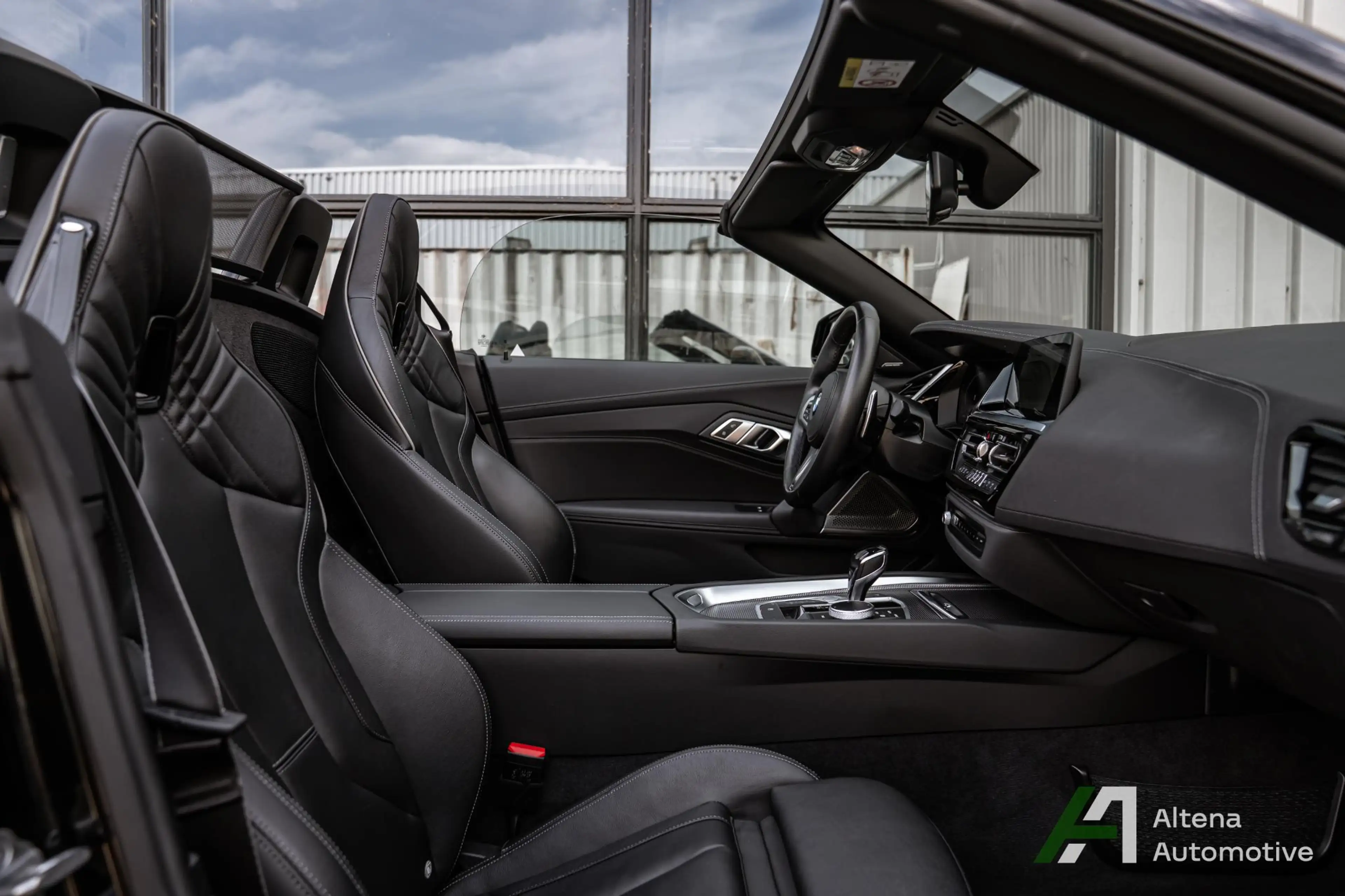 BMW Z4 Roadster sDrive20i High Executive — photo 42