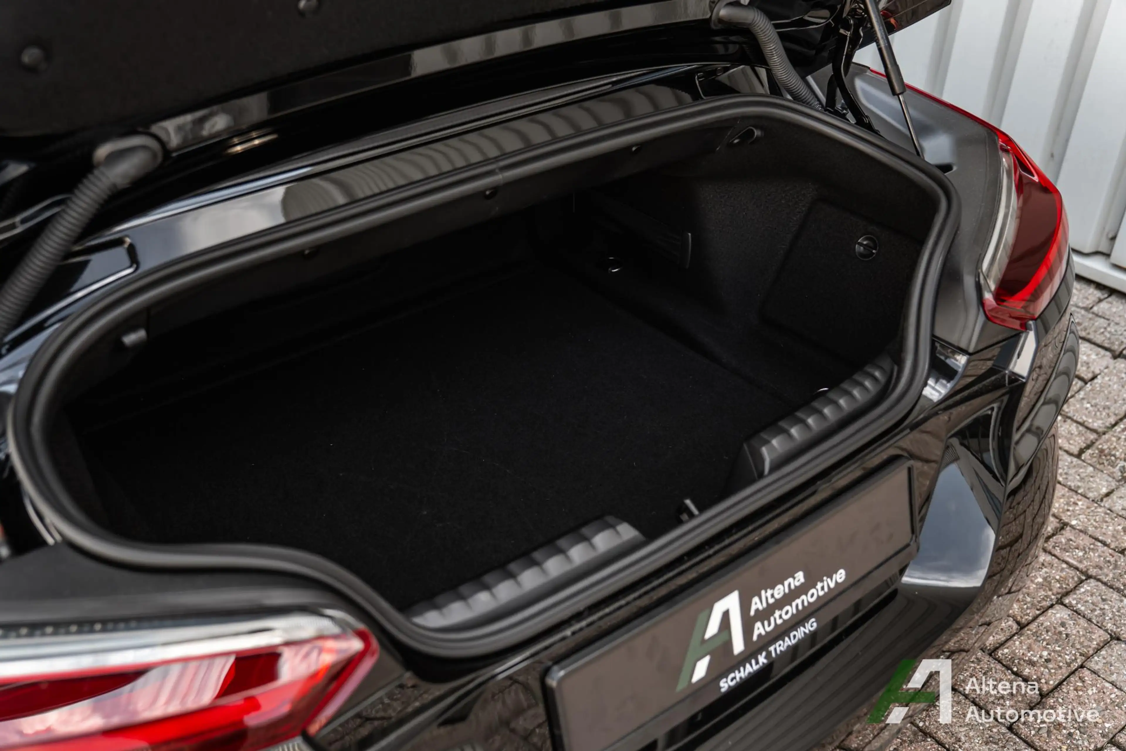 BMW Z4 Roadster sDrive20i High Executive — photo 47