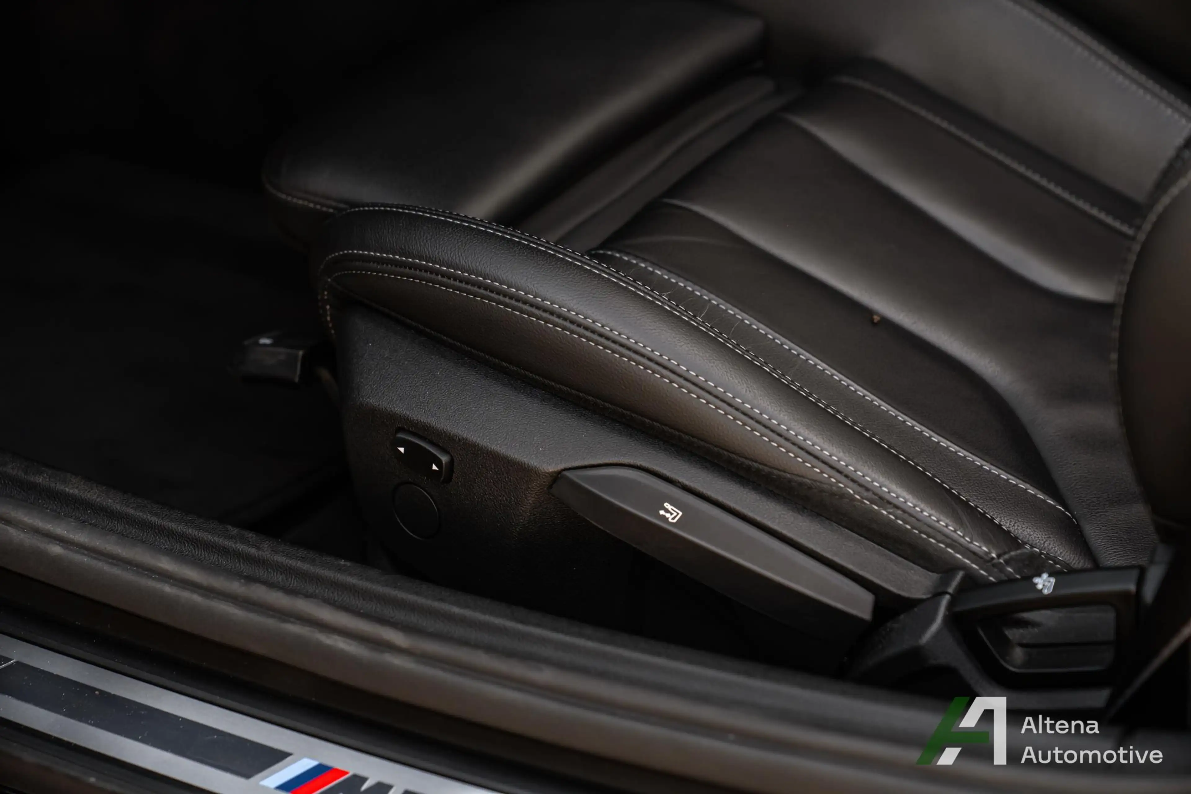 BMW Z4 Roadster sDrive20i High Executive — photo 12
