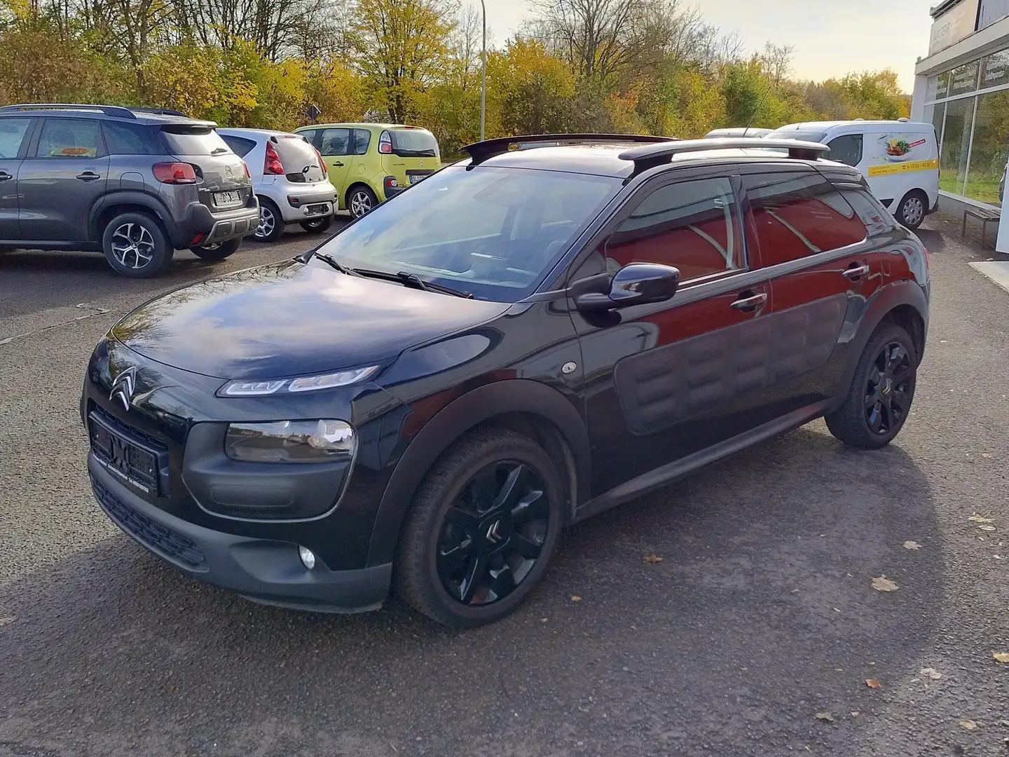 Citroen C4 Cactus 1,6 HDI EAT6 Shine - Navi, Panoramadach, Kamera Schwarz - 2