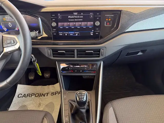 Volkswagen Polo view 12