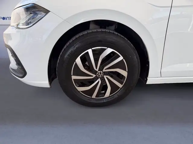 Volkswagen Polo view 15