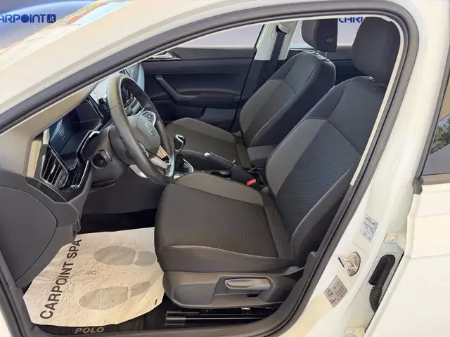 Volkswagen Polo view 10