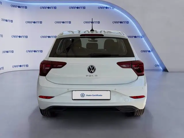Volkswagen Polo view 5