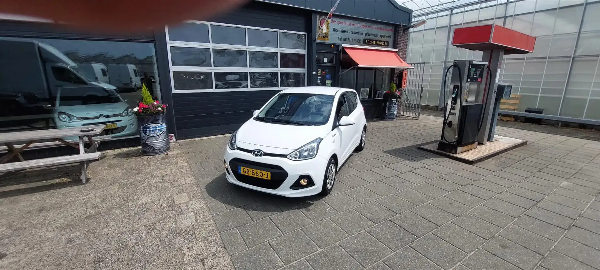 Hyundai i10 1.0i 66pk Blue 4pl. i-Drive Blue Navi ,Clima Blanc - 2