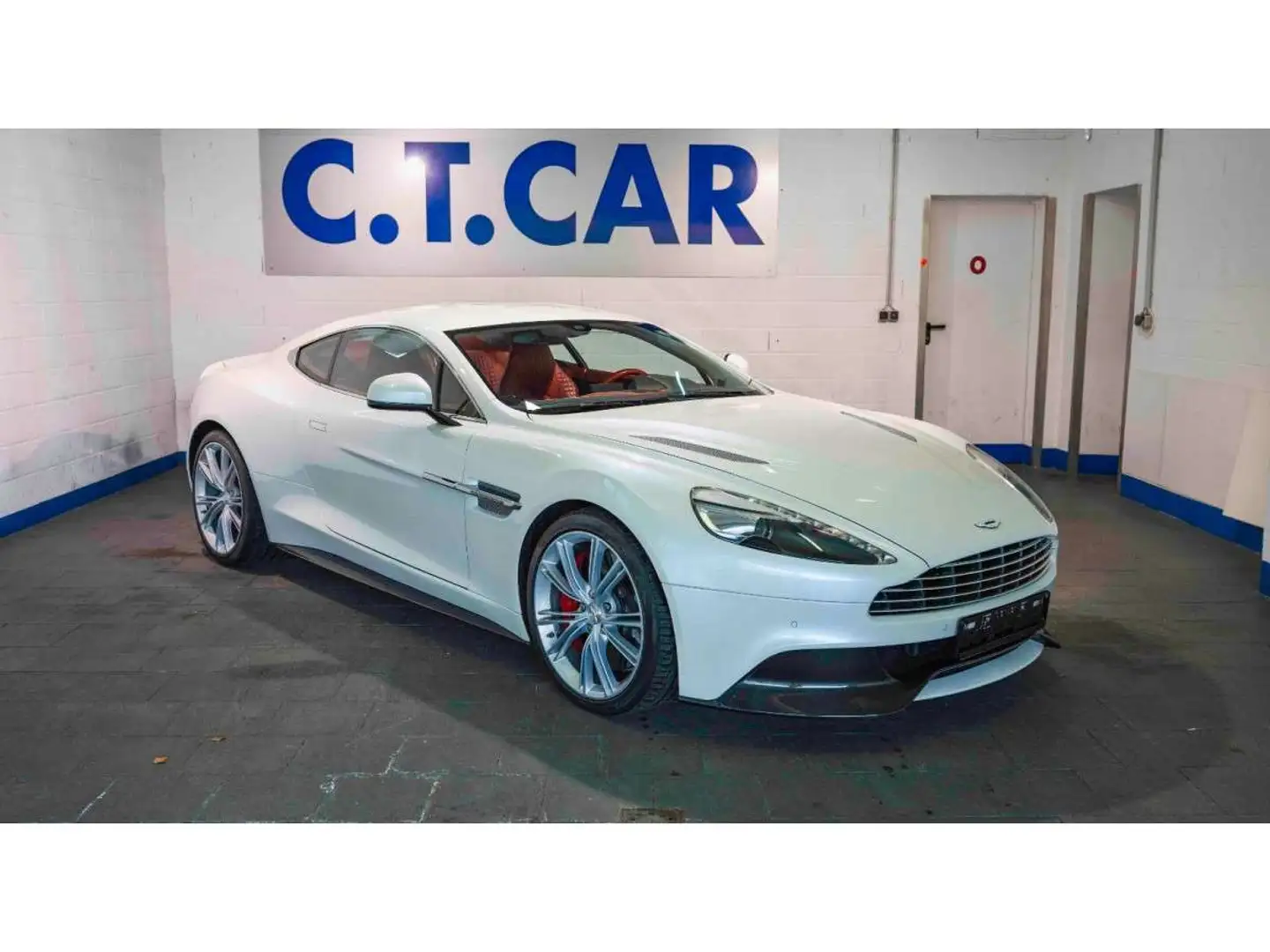 Aston Martin Vanquish Coupe 6.0 V12 Automatik Carbon B\u0026O Blanc - 1
