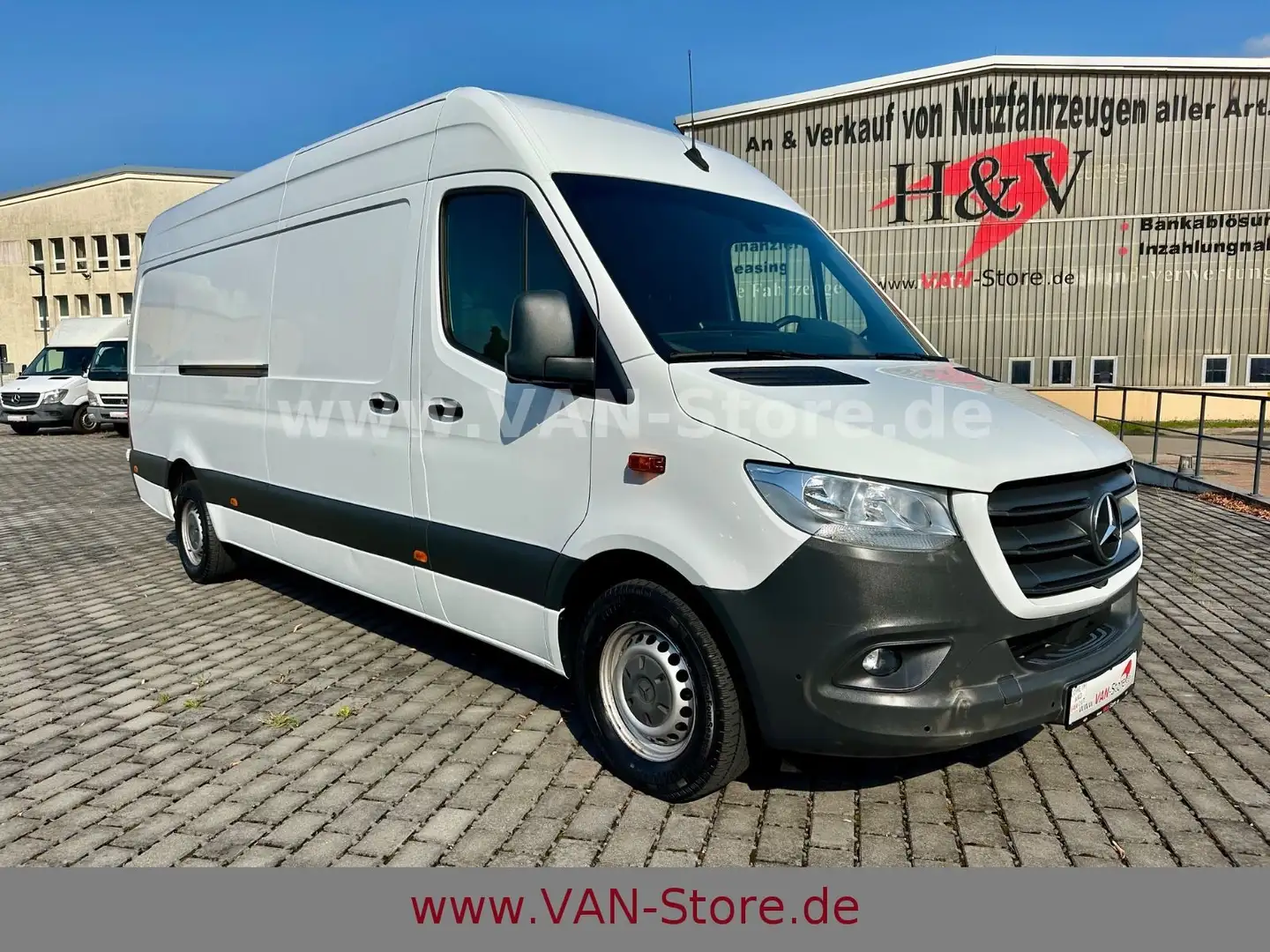 Mercedes-Benz SPRINTER 316 MAXI MBUX/NAV/TEMP/RFK/360* Weiß - 1