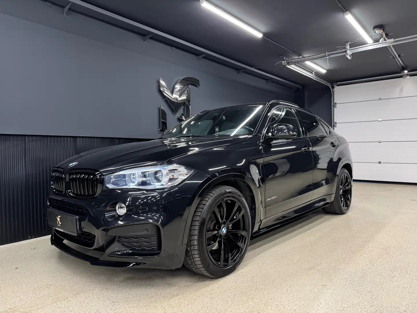 BMW X6 M-PERF.`LEDER`DIGITACHO`LED`RFK`SPURHALTE.`NAVI Чорний - 2