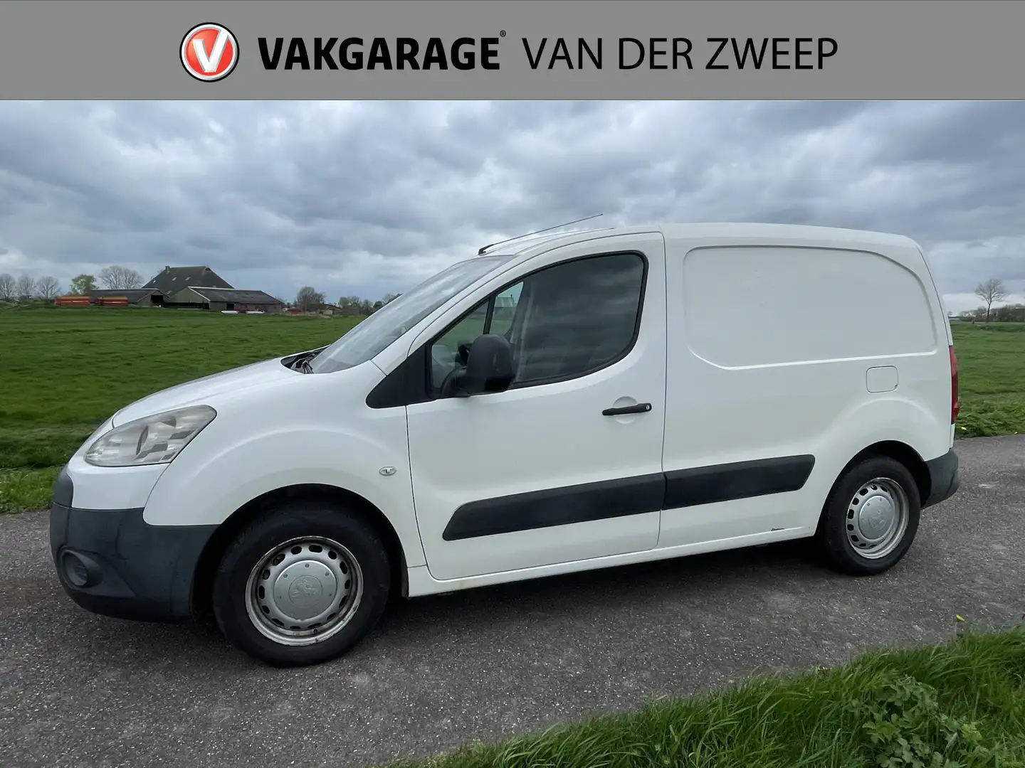 Peugeot Partner 120 1.6 HDI L1 XT Wit - 2