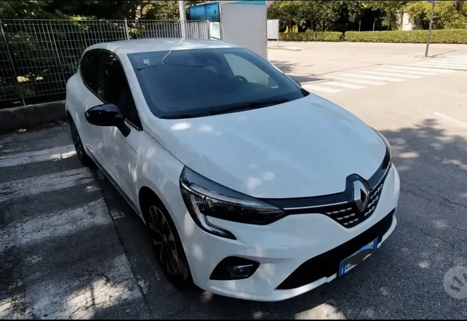 Renault Clio 1.0 tce Techno Gpl 100cv - 1