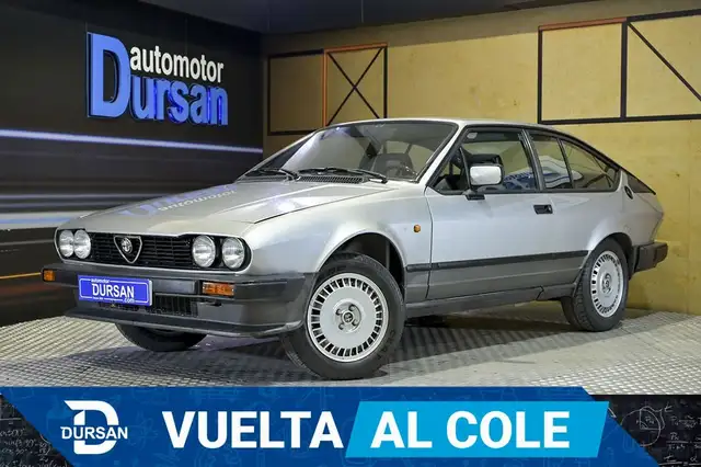 Alfa Romeo GTV 2.0