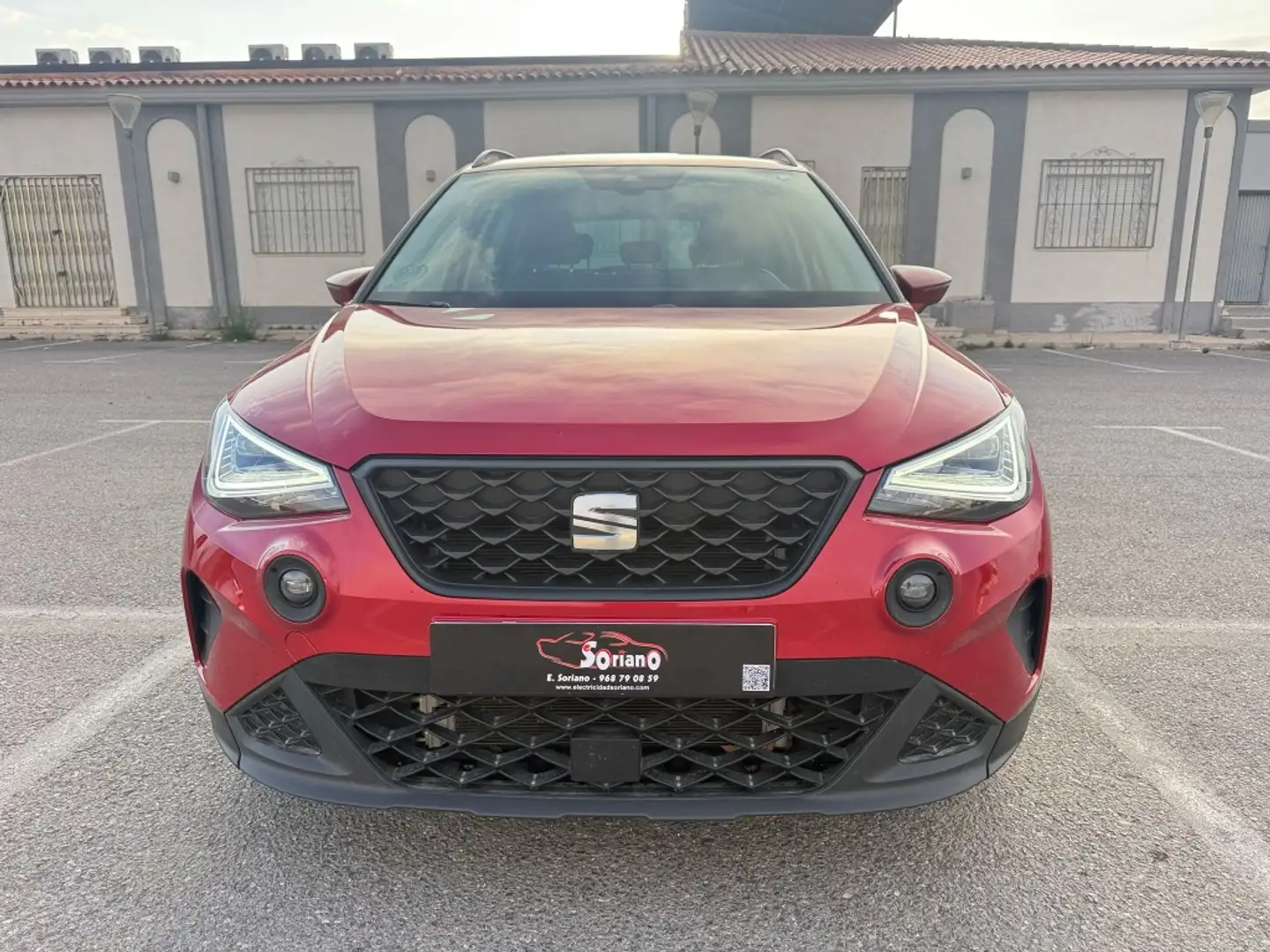SEAT Arona 1.0 TSI S&S DSG Style 115 Rojo - 1