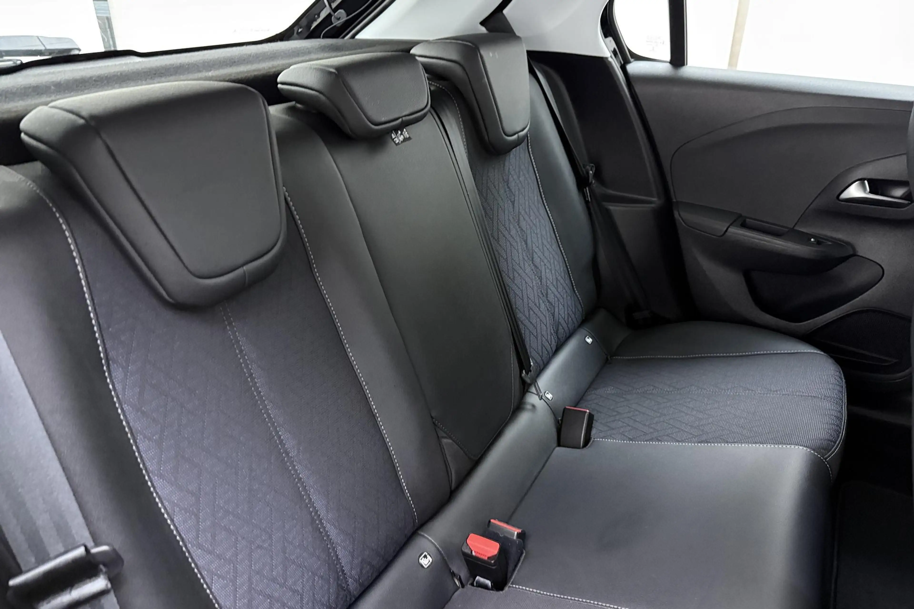 Opel Corsa 1.2 Elegance 100pk | Navigatie | Climate Control | — photo 13