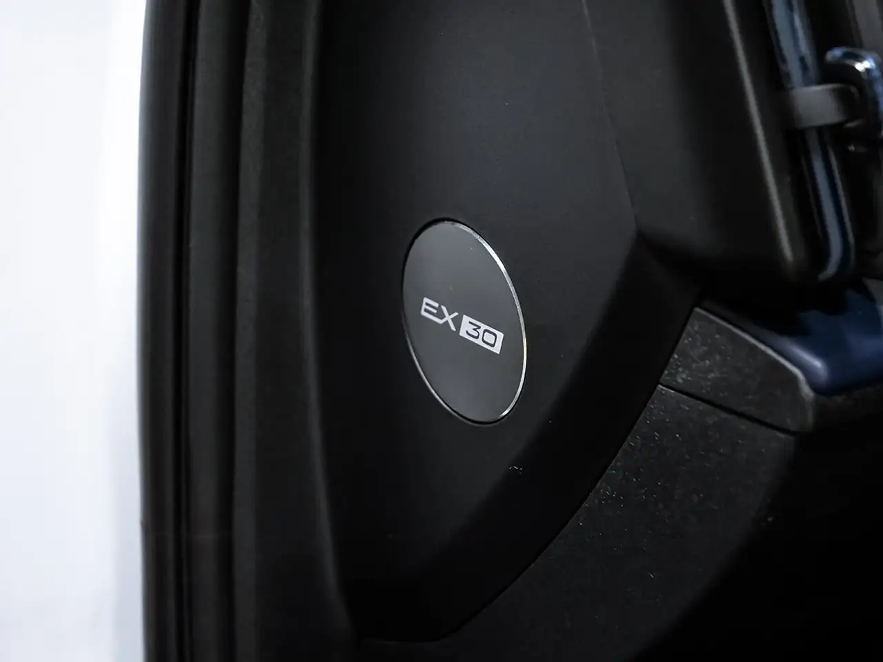 Volvo EX30 снимка Volvo EX30