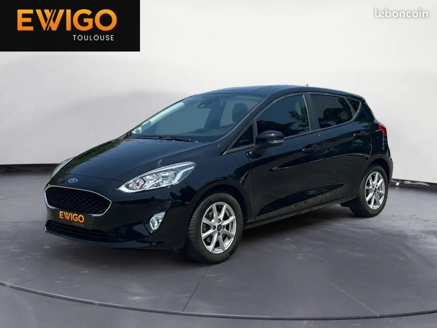 Ford Fiesta 1.0 T ECOBOOST 95 COOL AND CONNECT Zwart - 1