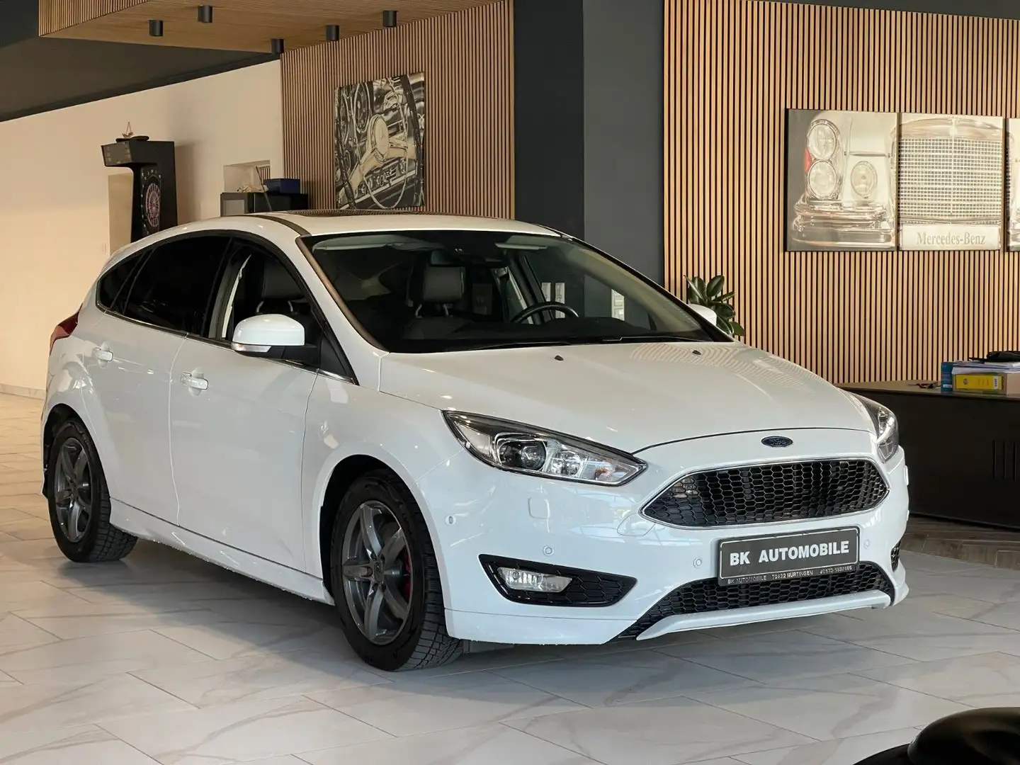 Ford Focus Lim. Titanium|Bi-Xenon|ST-Line|Kamera|PDC| Blanco - 2