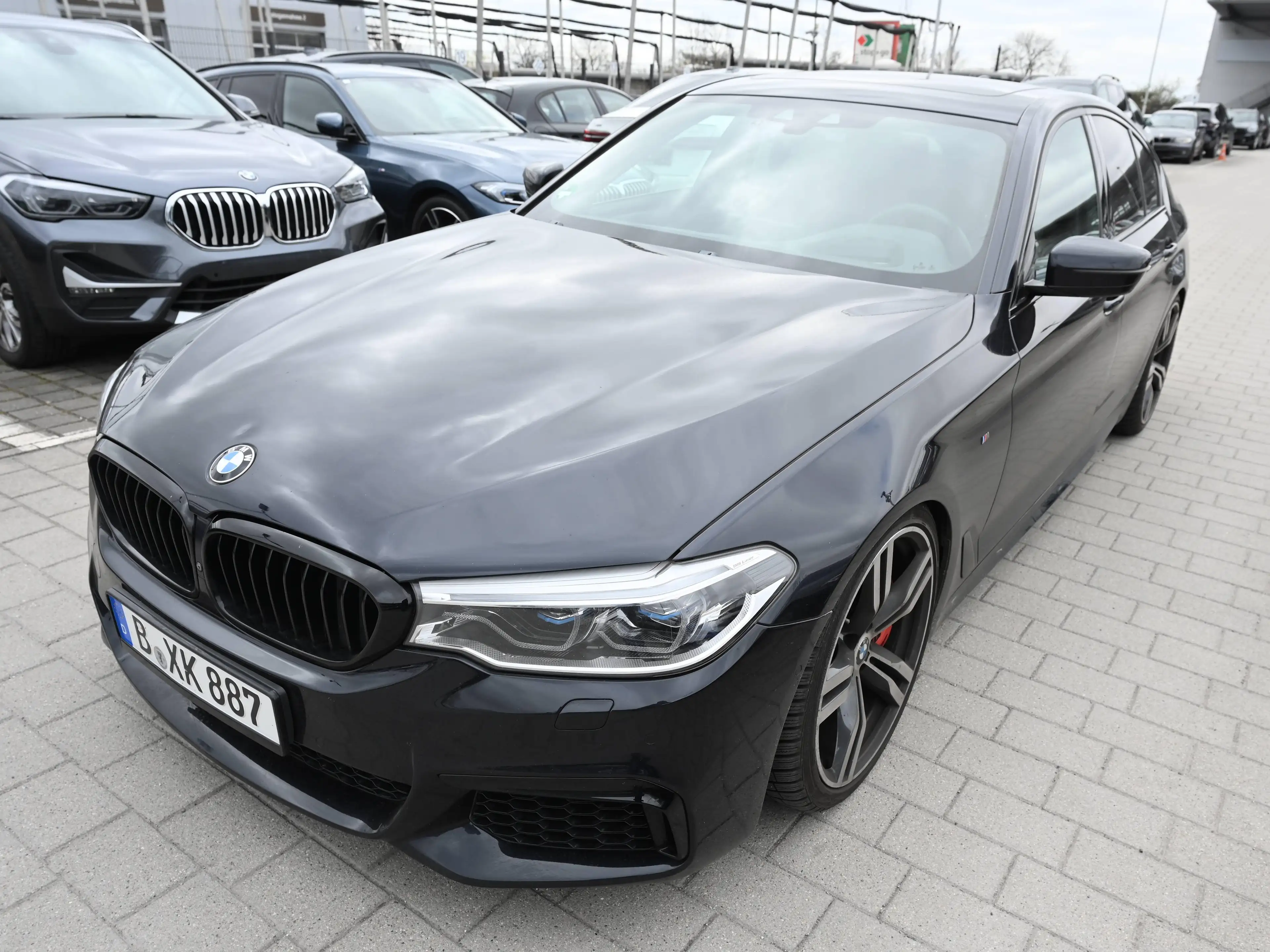 BMW M550 M550 i xDrive HK Nachtsicht TV ACC Laserscheinwerfer