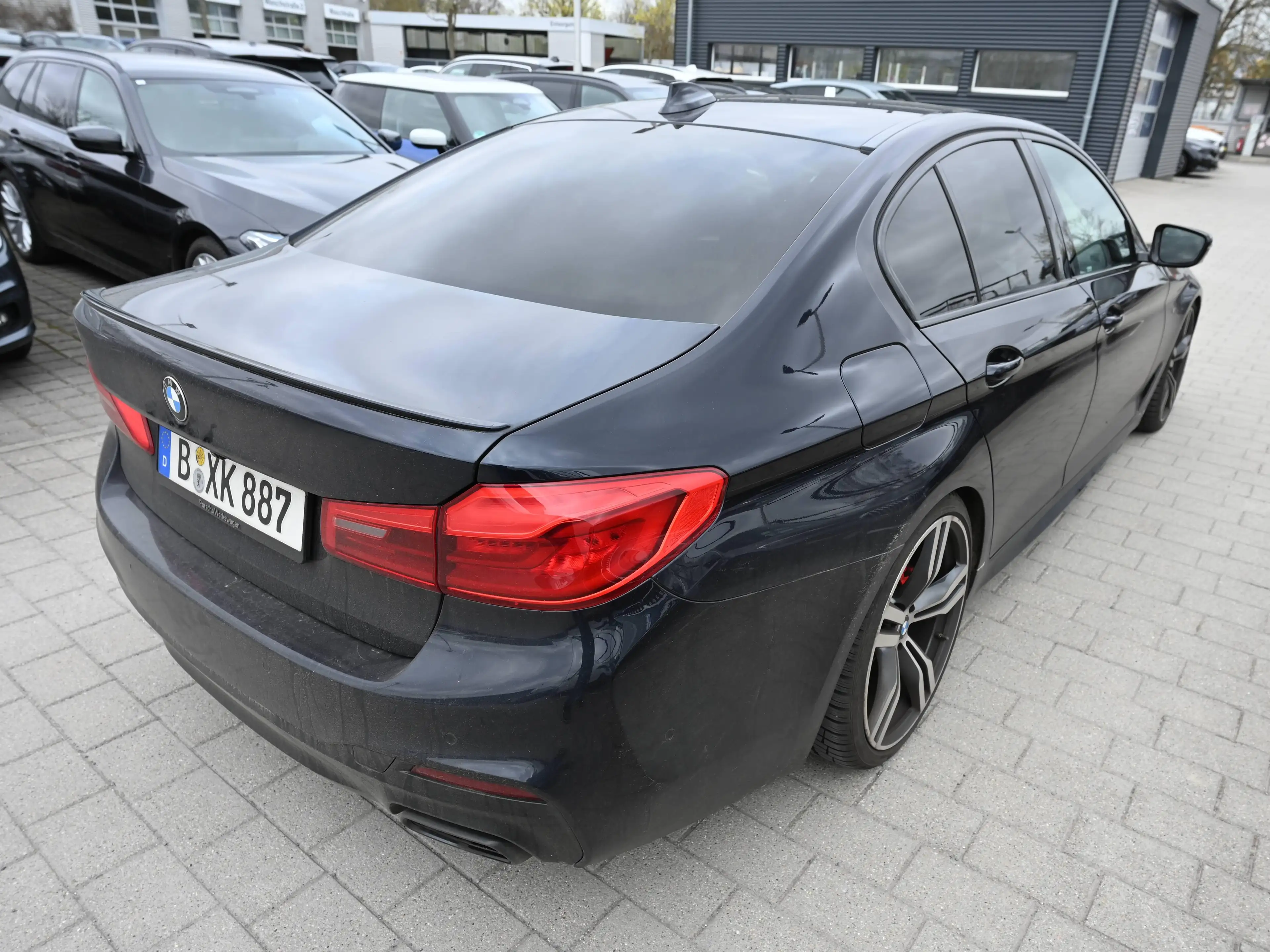 BMW M550 M550 i xDrive HK Nachtsicht TV ACC Laserscheinwerfer — photo 5