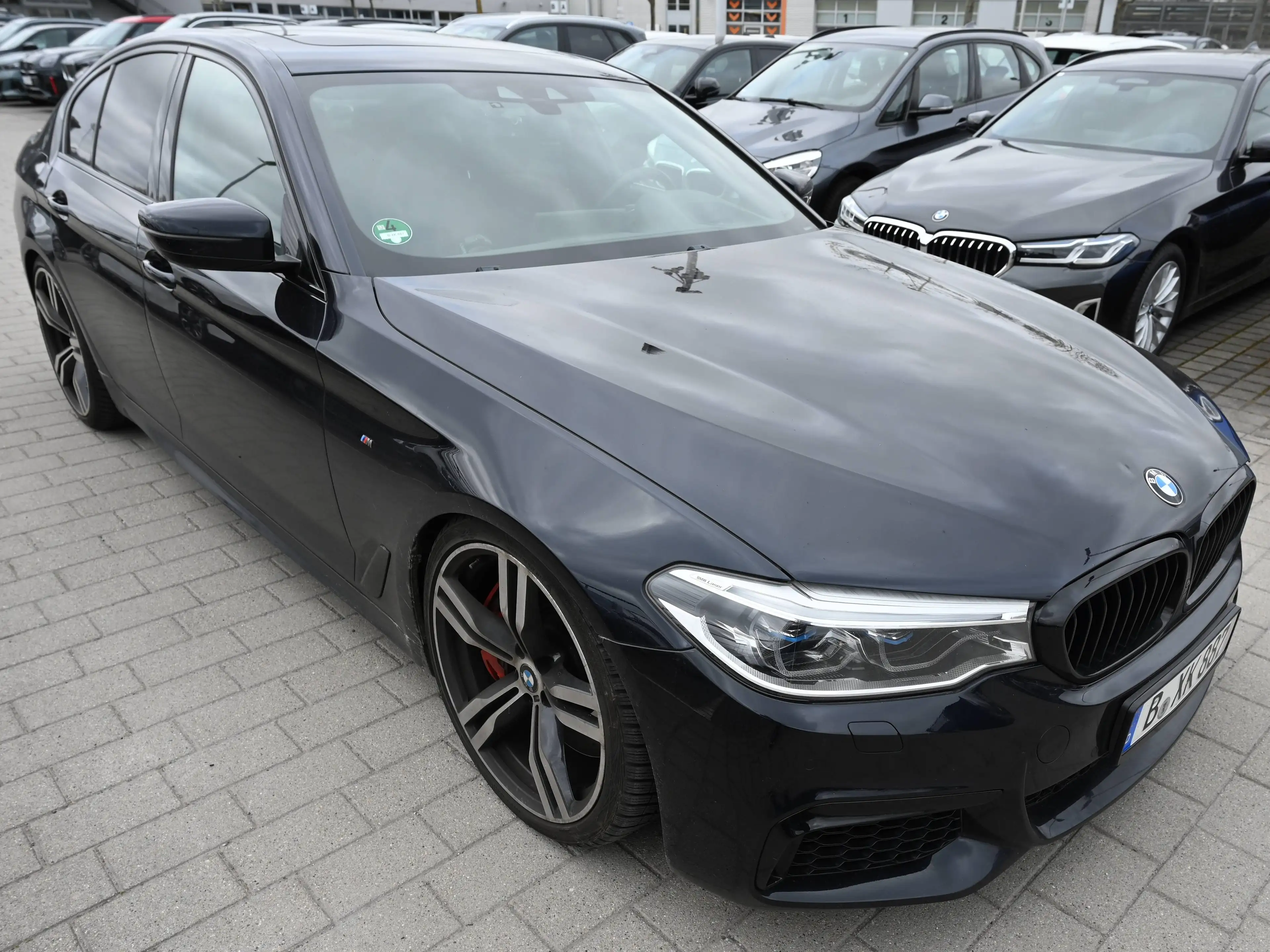 BMW M550 M550 i xDrive HK Nachtsicht TV ACC Laserscheinwerfer — photo 2