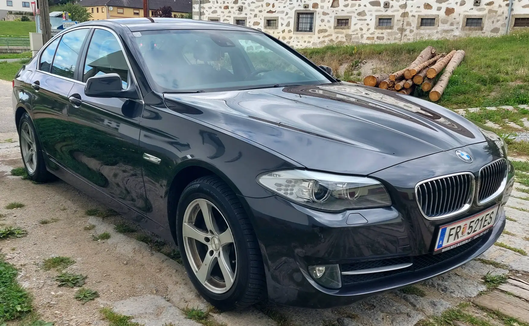 BMW 520 520d Österreich-Paket Aut. Österreich-Paket Schwarz - 2