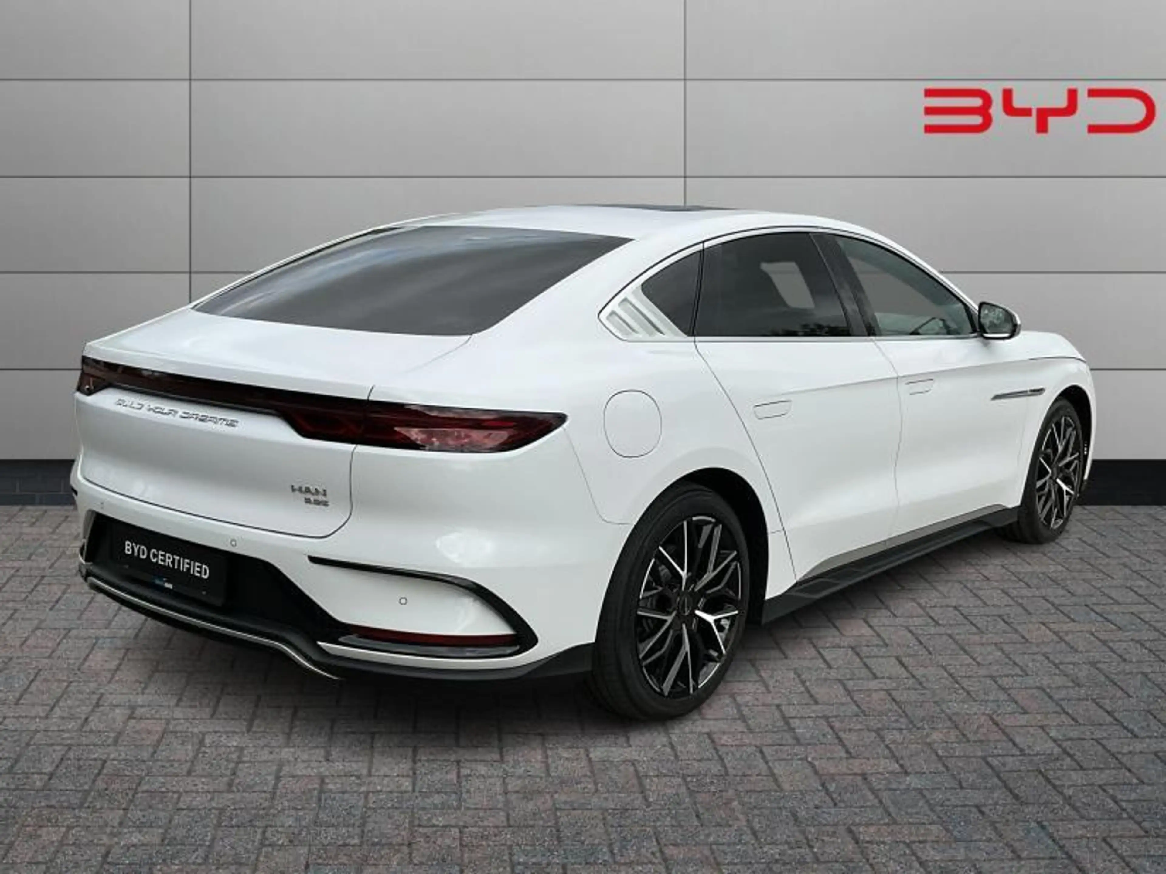 BYD Han Executive — photo 15