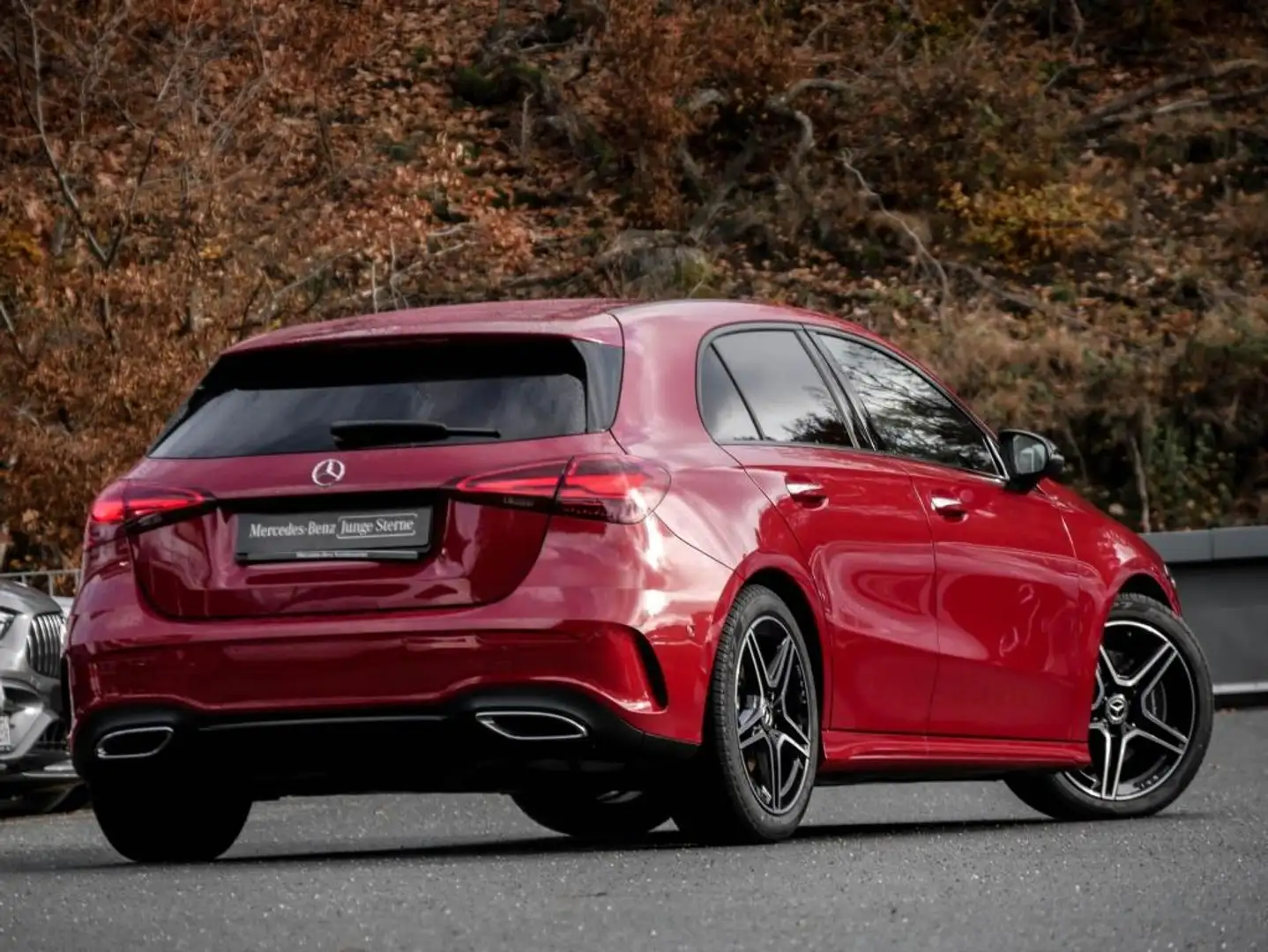 Mercedes-Benz A 220 d AMG-Sport/AHK/Night/MBeam/Ambi/Cam/Keyl Rouge - 2