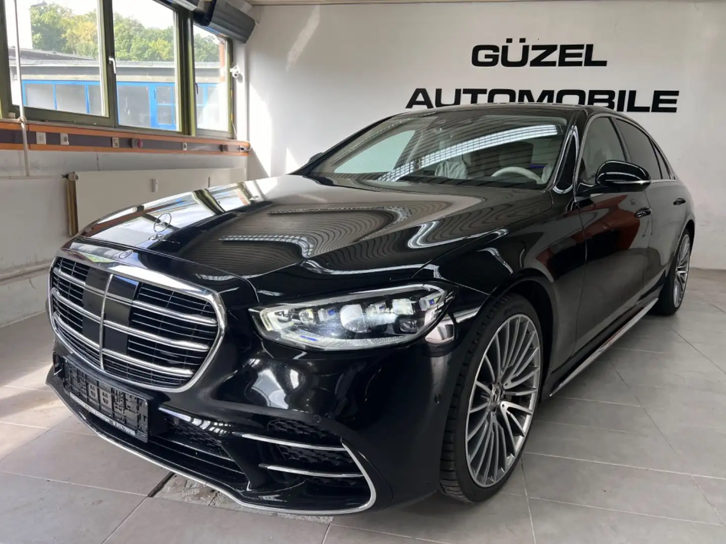 Mercedes-Benz S 400 d 4Matic LANG AMG LINE/TOT/KAM/SPUR/DISTR Schwarz - 1