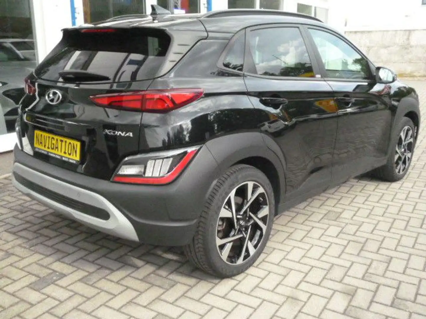Hyundai KONA 1.0 T-GDI Pure Plus KLIMAAUTOM NAVI TEMPO Noir - 2