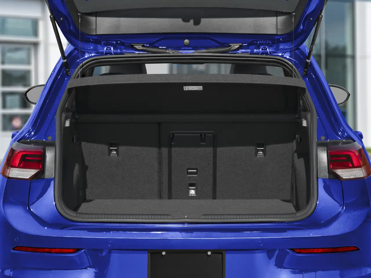 Volkswagen Golf R снимка Volkswagen Golf R