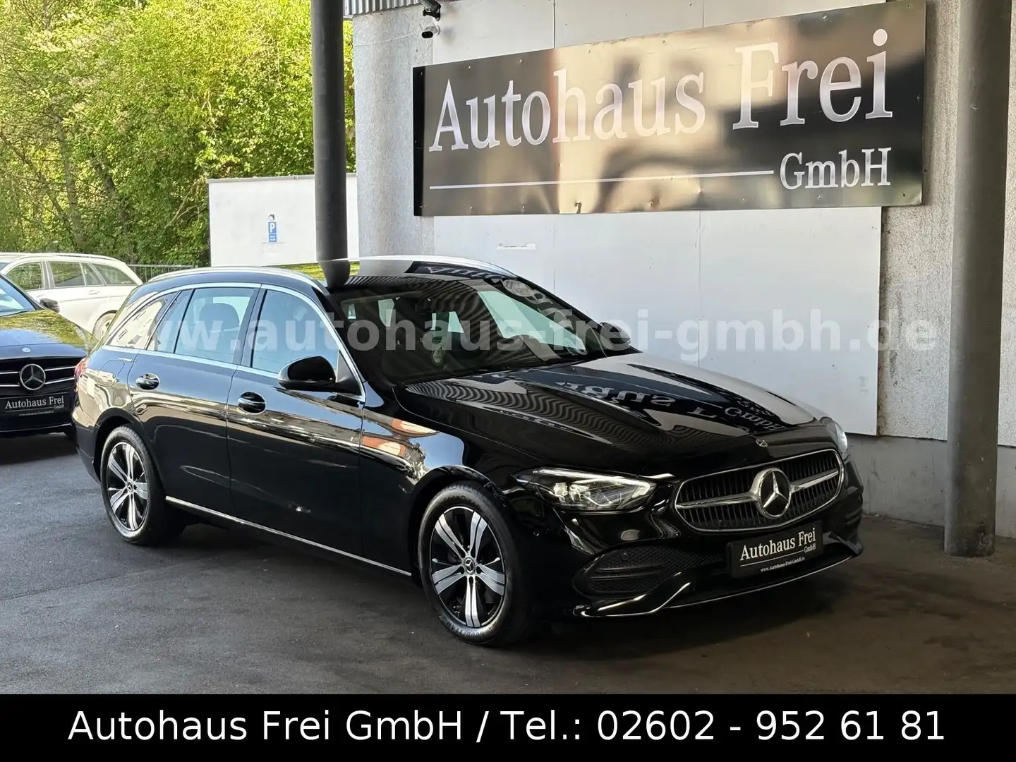 Mercedes-Benz C 200 T d AVANTGARDE*1H*LED*KAMERA*PTS*E-HECKKLA Black - 1
