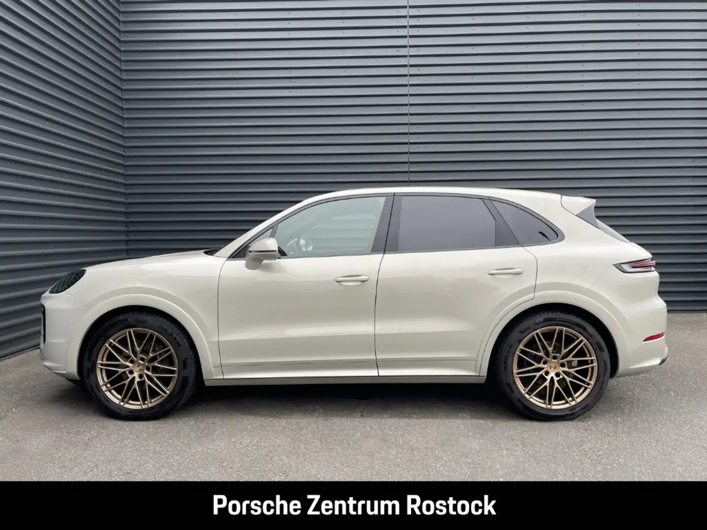 Porsche Cayenne InnoDrive Soft-Close BOSE Luftfederung Beige - 2