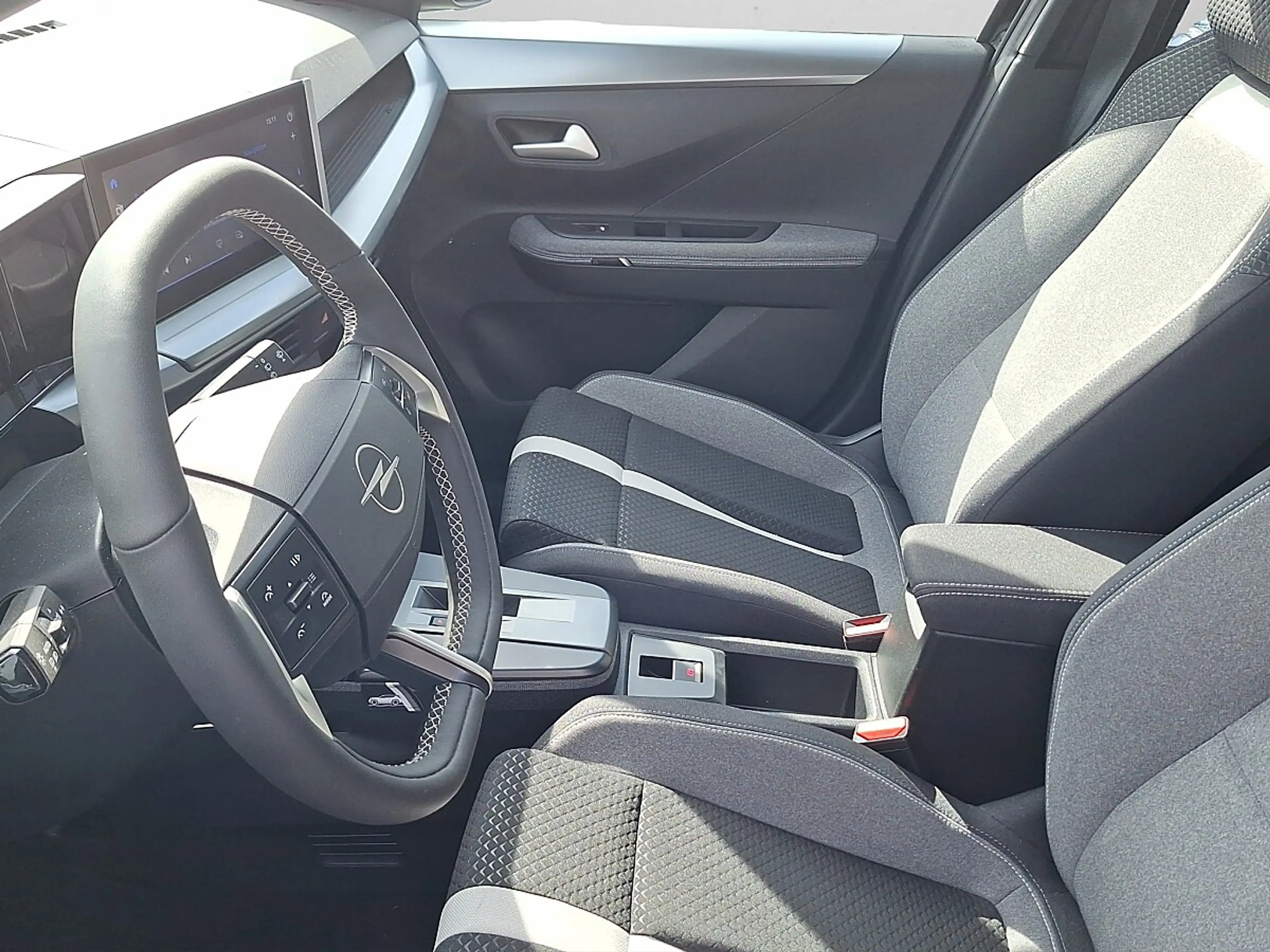 Opel Frontera 1.2 DI MHEV GS Aut. — photo 9