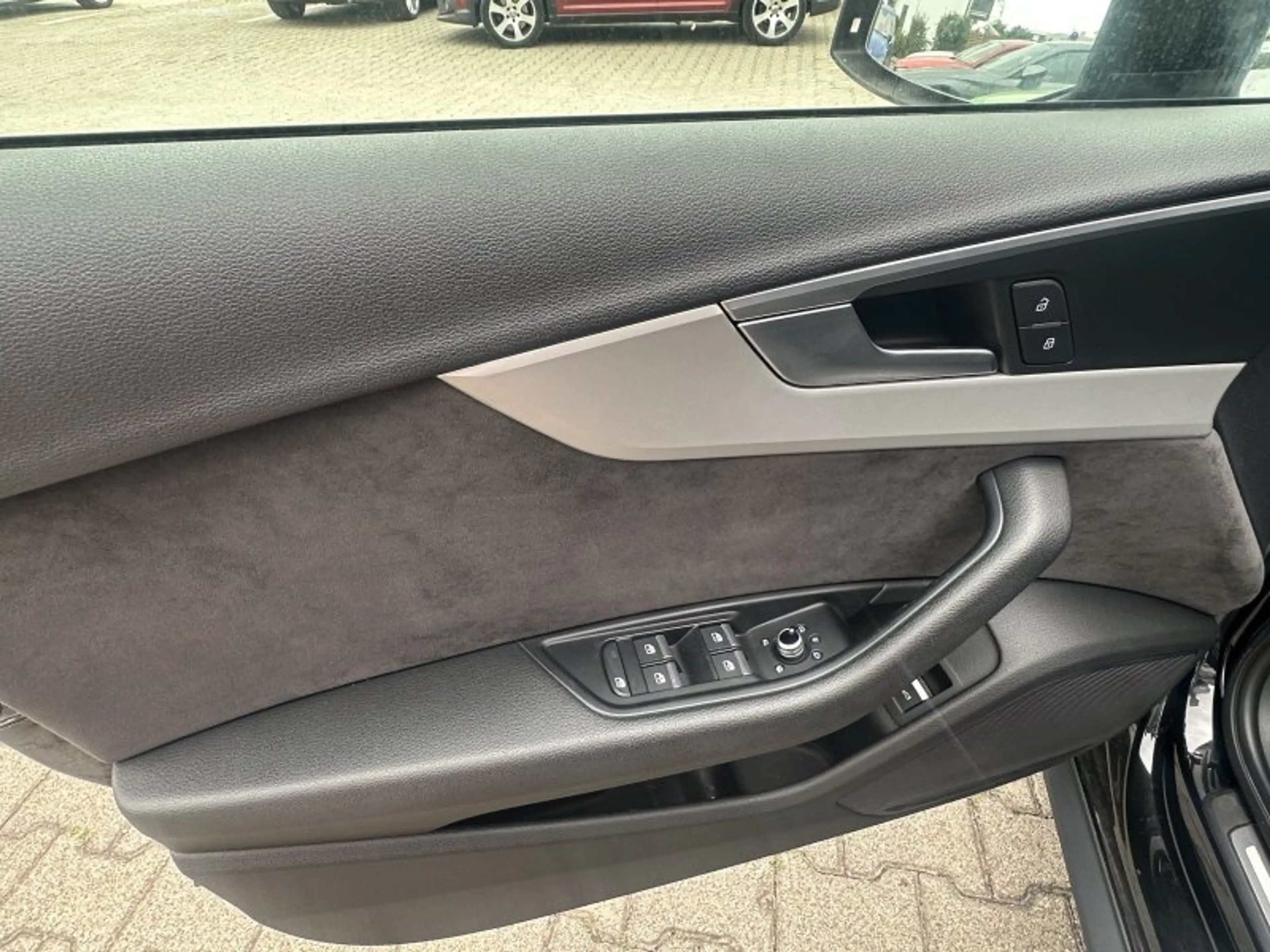 Audi A4 allroad 45 TFSI quattro S-Tr. Leder/Alc. Navi Kamera Xenon — photo 13