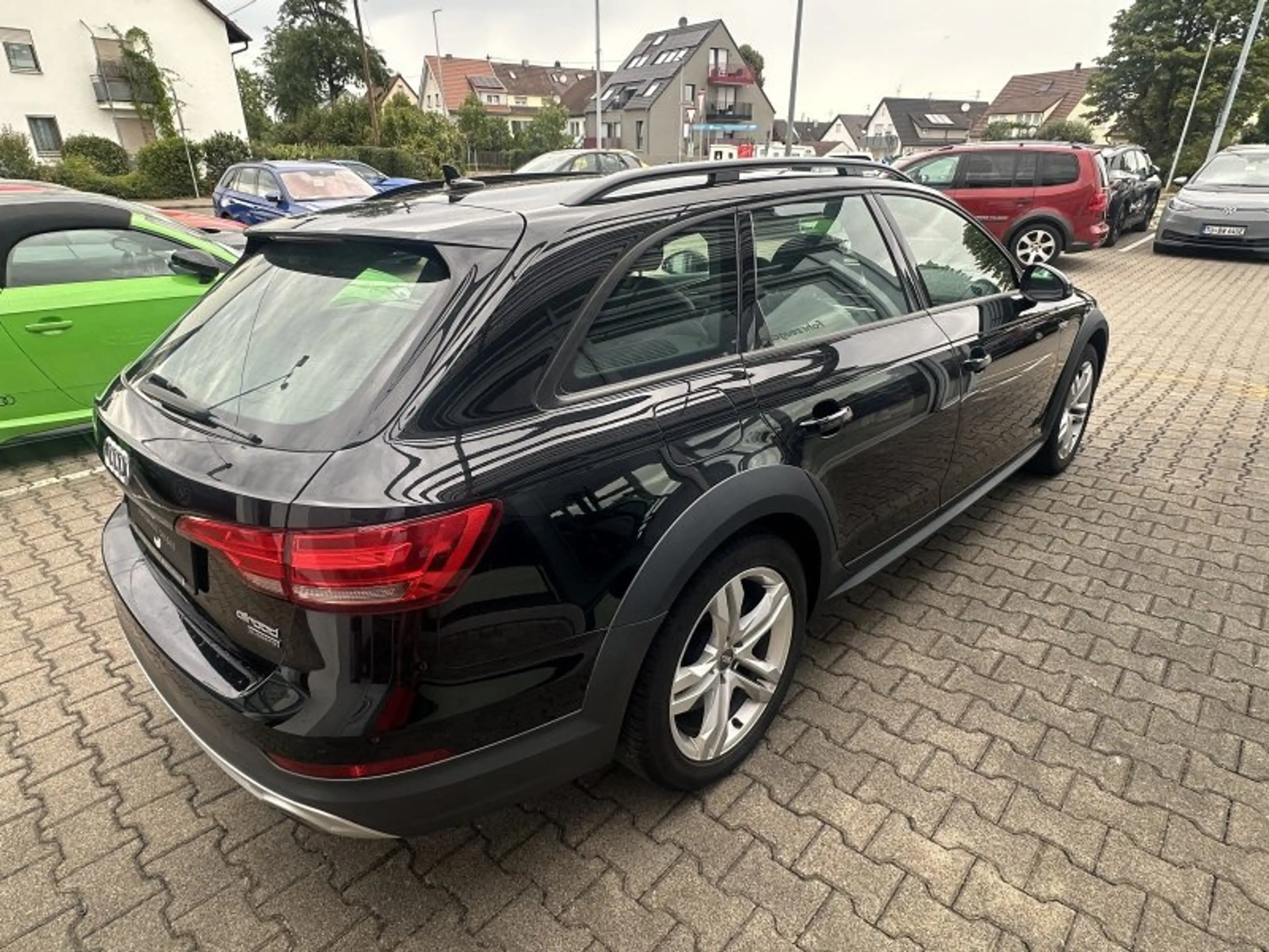 Audi A4 allroad 45 TFSI quattro S-Tr. Leder/Alc. Navi Kamera Xenon — photo 6