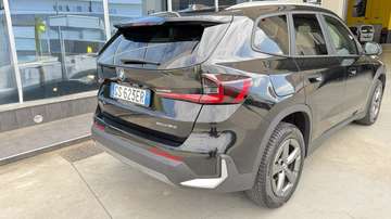 sdrive18d X-Line Edition Essence auto Msport Inter