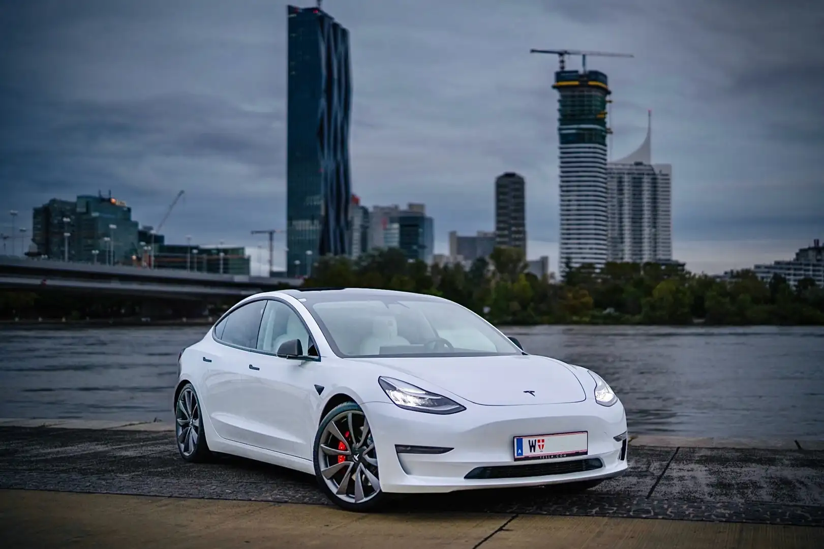 Tesla Model 3 Performance AWD 57,5kWh - Top Zustand Weiß - 1