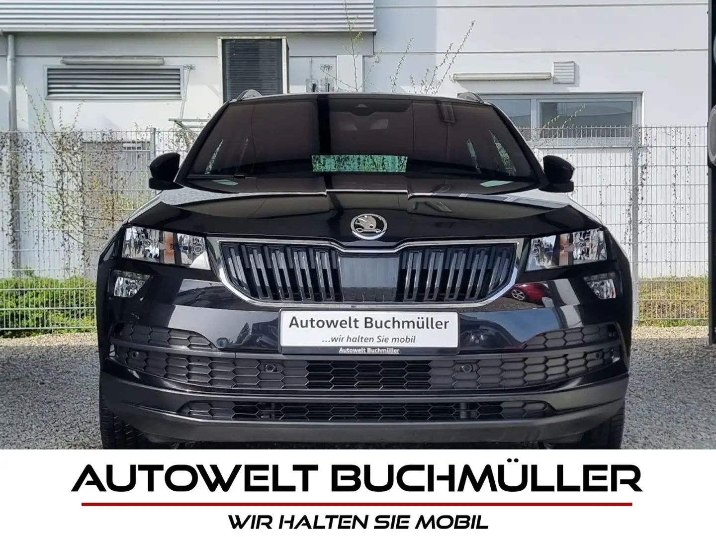 Skoda Karoq 2.0 TDI,KAMERA,NAVI,ACC+LANE,KEYLESS,DAB Klima Schwarz - 1