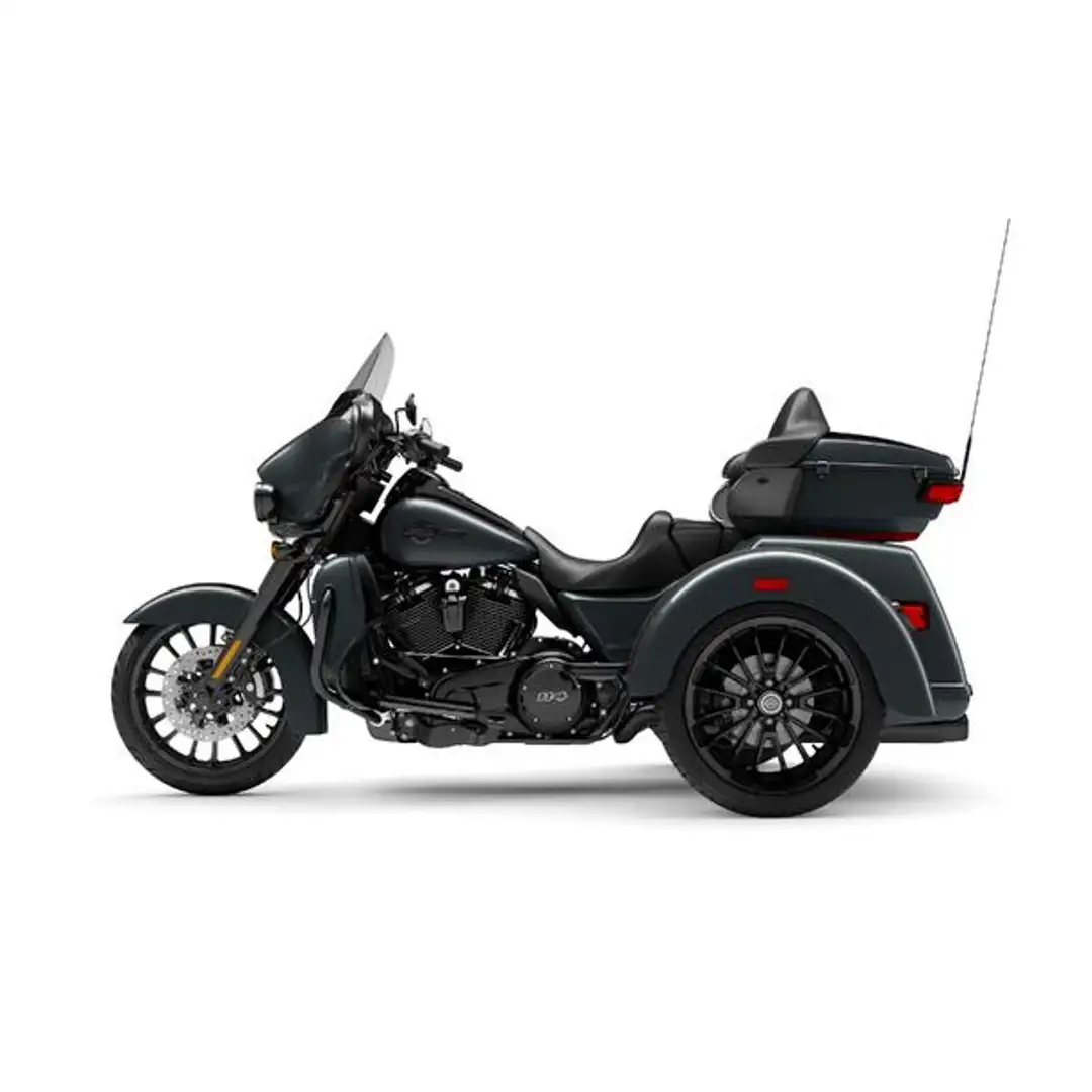 Harley-Davidson Tri Glide FLHTCUTG ULTRA Black - 2