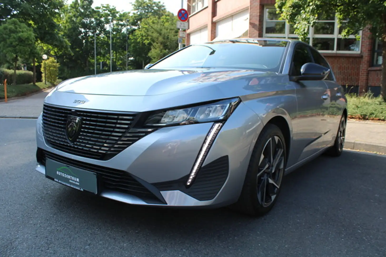 Peugeot 308 1.2 e-THP Aut. Allure Pack Kamera/LED/Assist Gris - 2