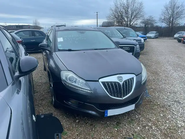 Lancia Delta Delta 1.9 Multijet TwinTurbo 190 Di Lusso / 4649PR