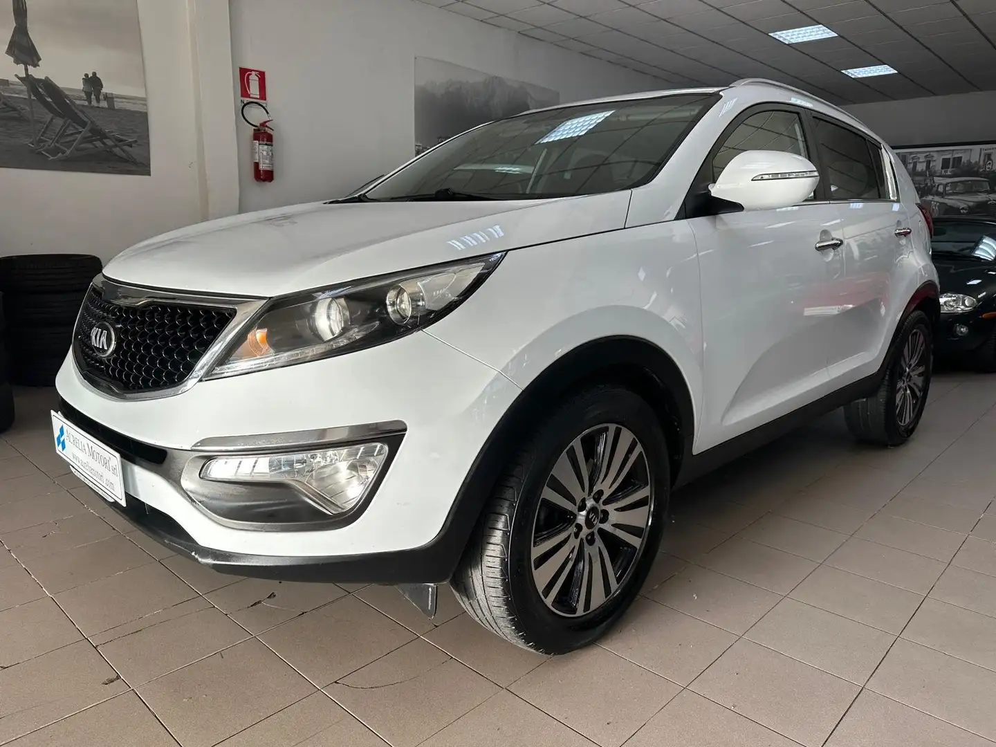 Kia Sportage Sportage 1.7 crdi Class 2wd TENUTA BENISSIMO Weiß - 1