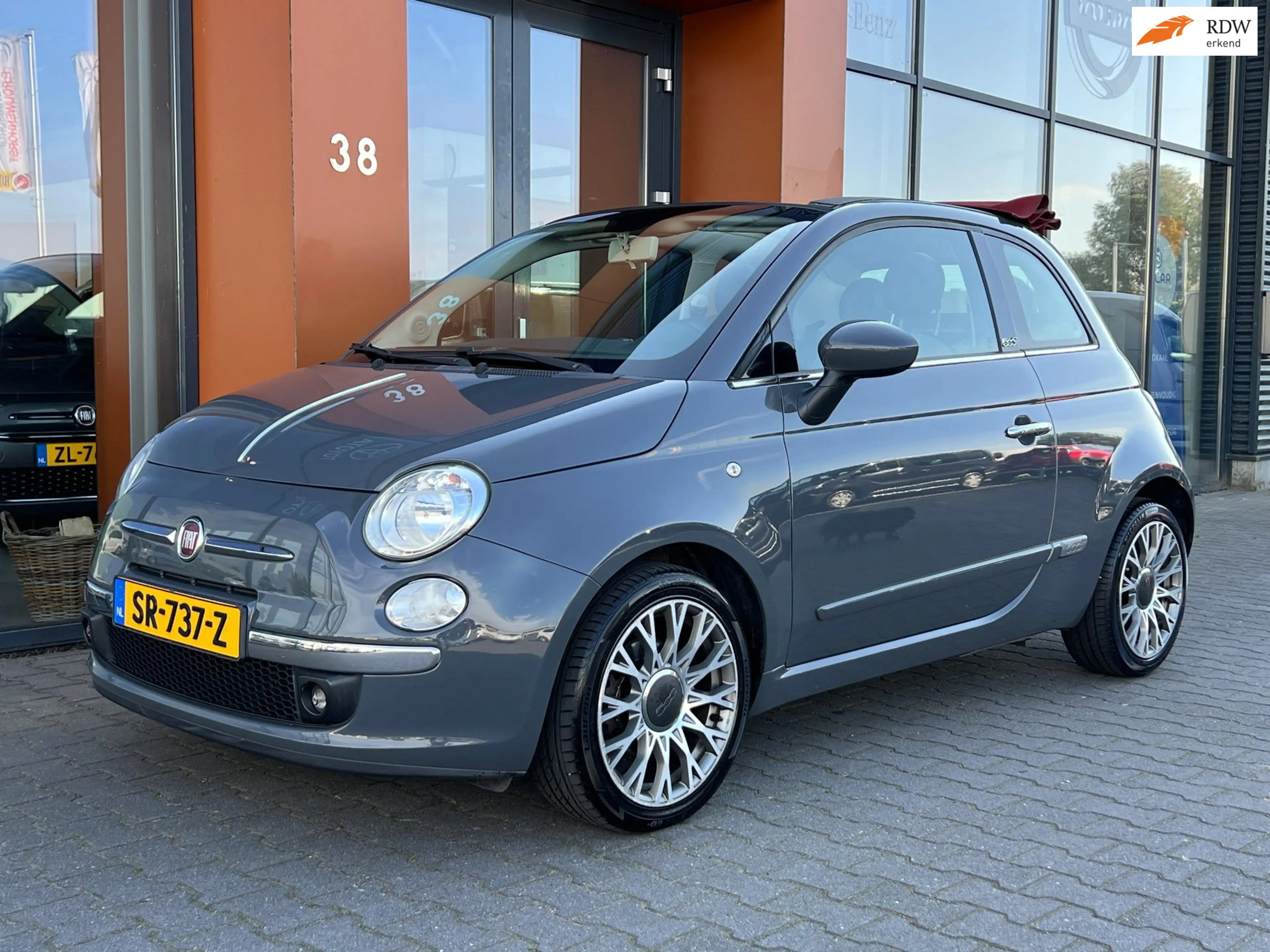 Fiat 500C 0.9 TwinAir cabrio|Carplay|Airco|Camera|APK 2027