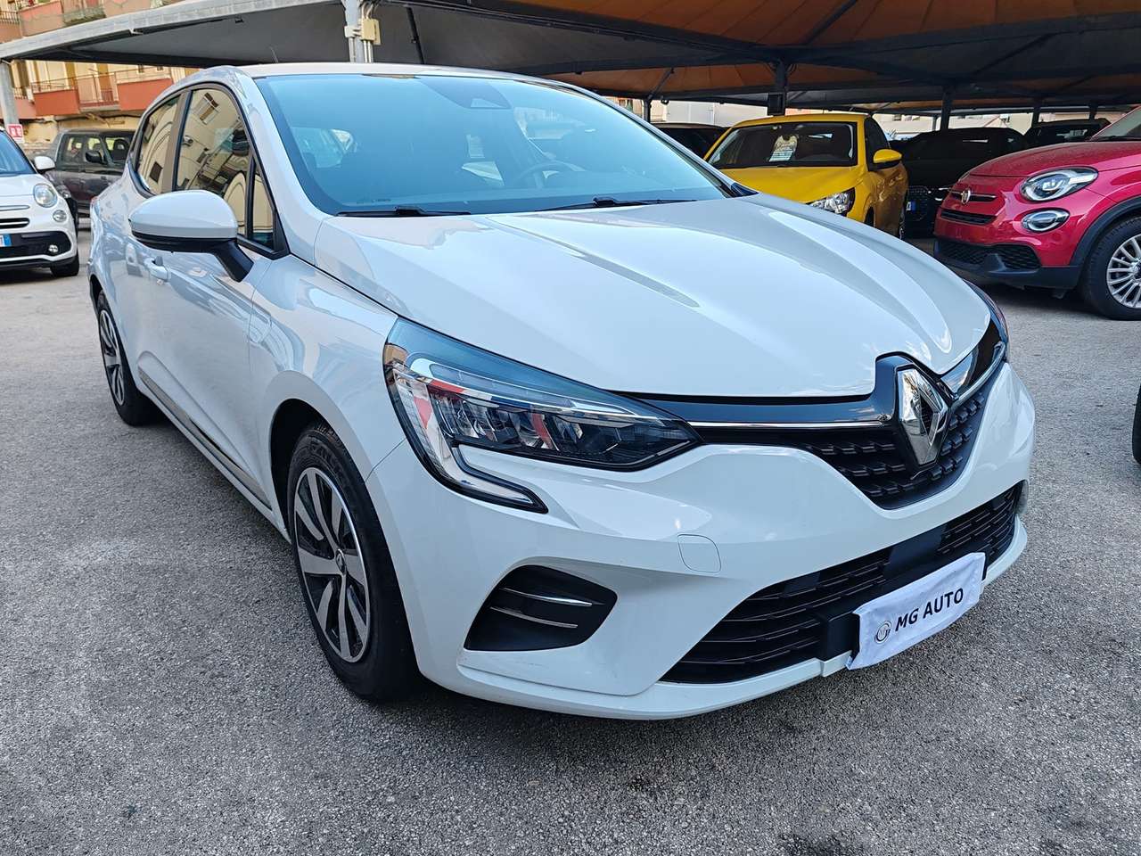 Renault Clio Clio 1.6 E-Tech hybrid Intens 140cv auto