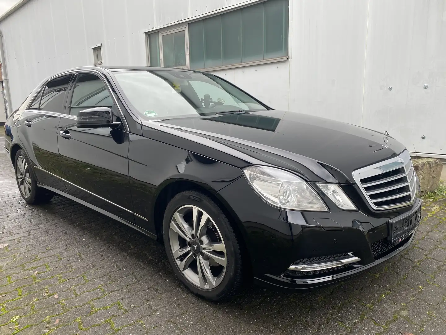 Mercedes-Benz E 200 E 200 CDI BlueEfficiency (212.005) Чёрный - 2