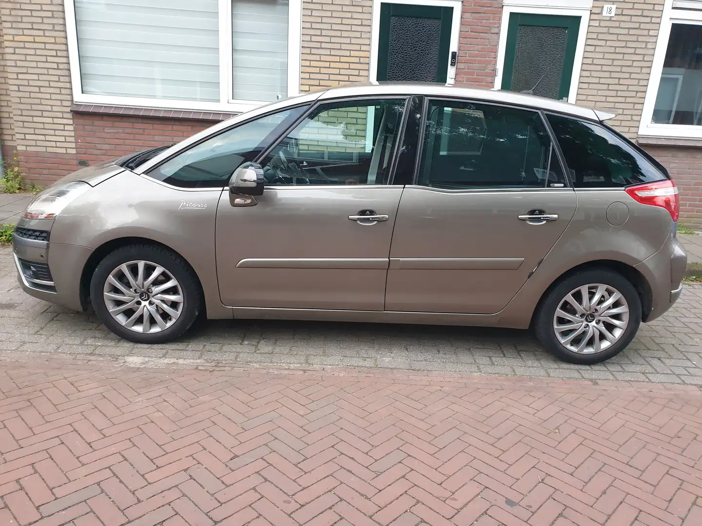 Citroen C4 Picasso LPG/G3 2.0-16V Exclus. 5p. Bruin - 2