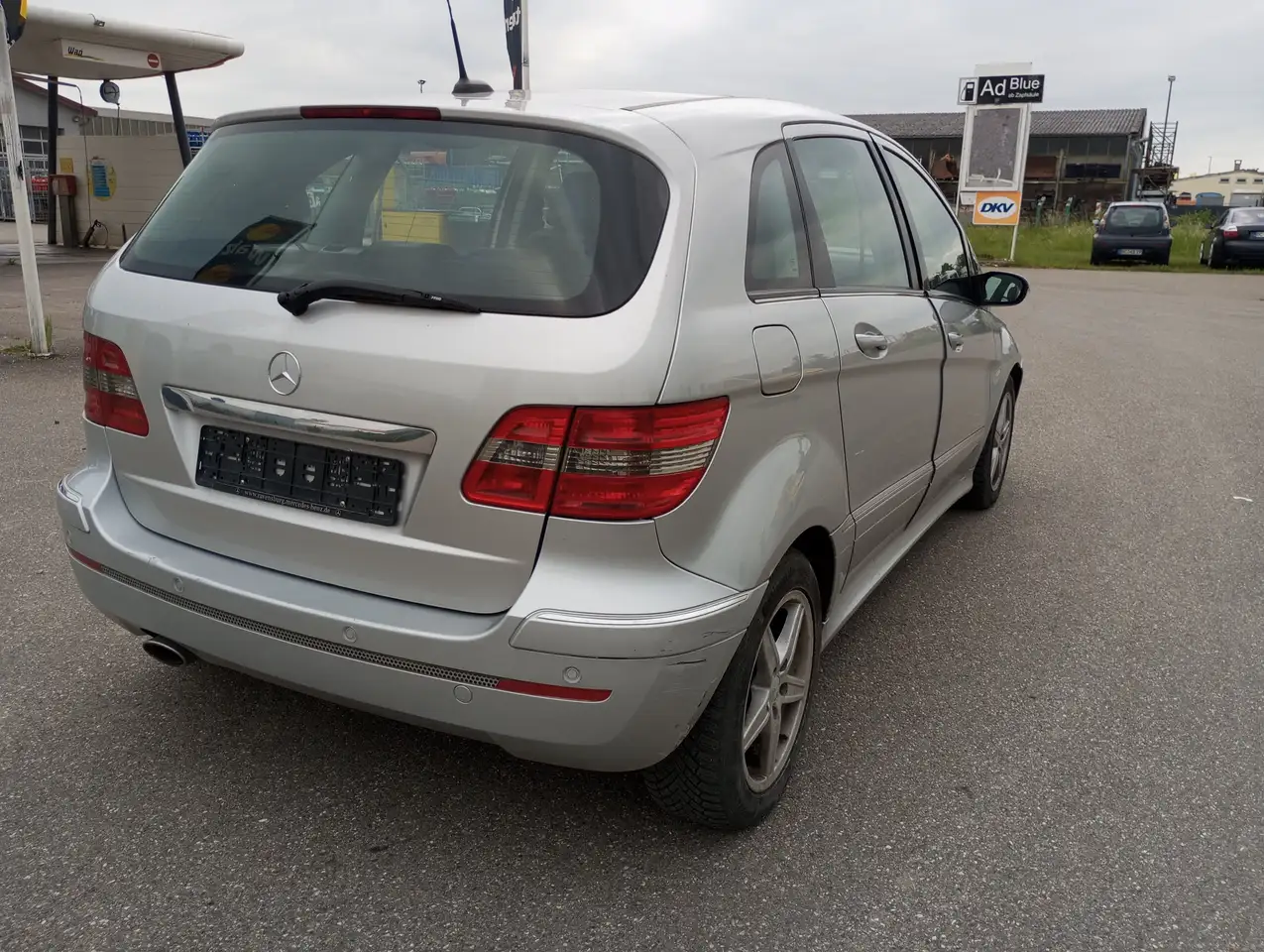 Mercedes-Benz B 200